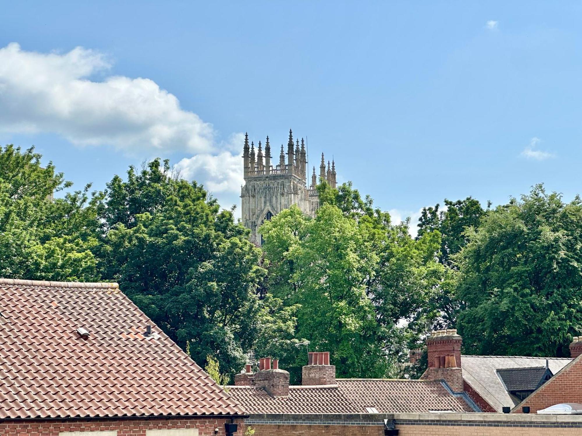 Gillygate Rest Apartment Йорк Екстериор снимка